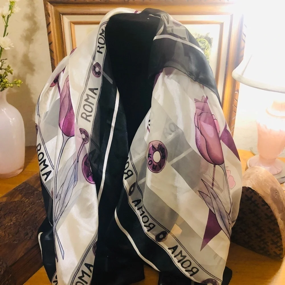Roma Square Purple Scarf Foulard Carré Rouge Italy